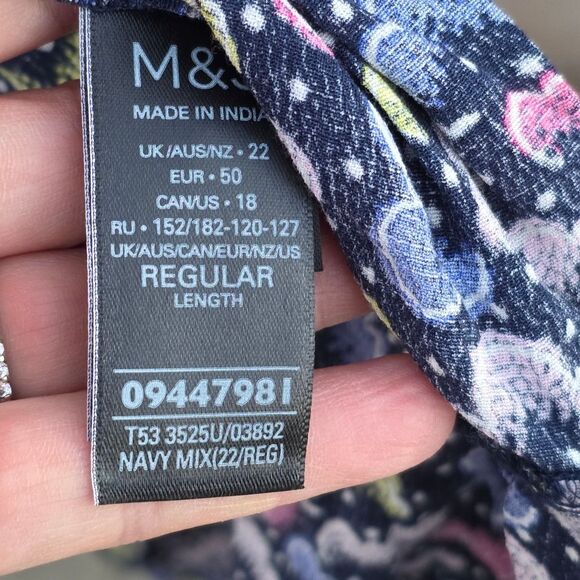 Per una plus size floral modest dress - Picture 10 of 11